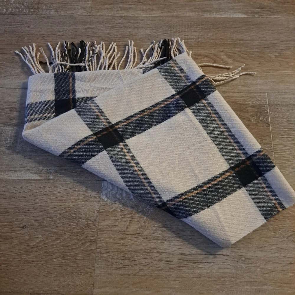 Plaid Fringe Scarf Wrap Shawl Cream Black Striped